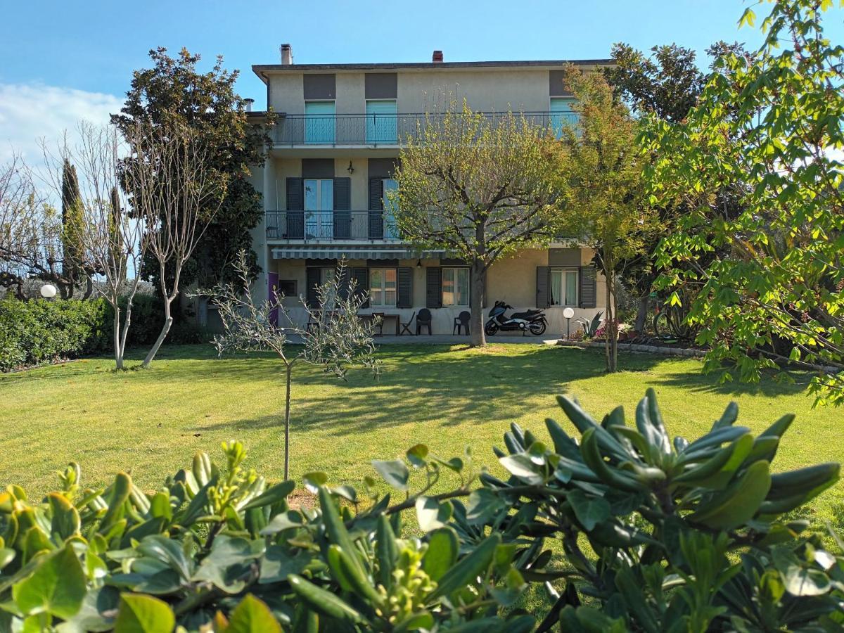La Casa Degli Ippocastani Colonnella Exterior foto